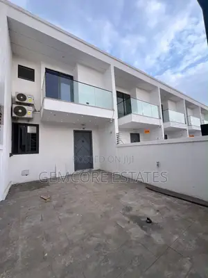 2-Bedroom Townhouse for Rent in School Junction, Ashaley Botwe