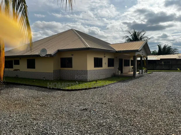 5 Bedroom House for Rent in Malejor - 1