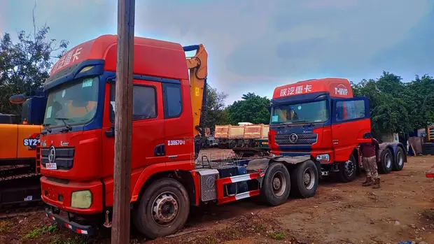 Shacman X3000 Truck Head with Brand New Low Bed Trailer - 1