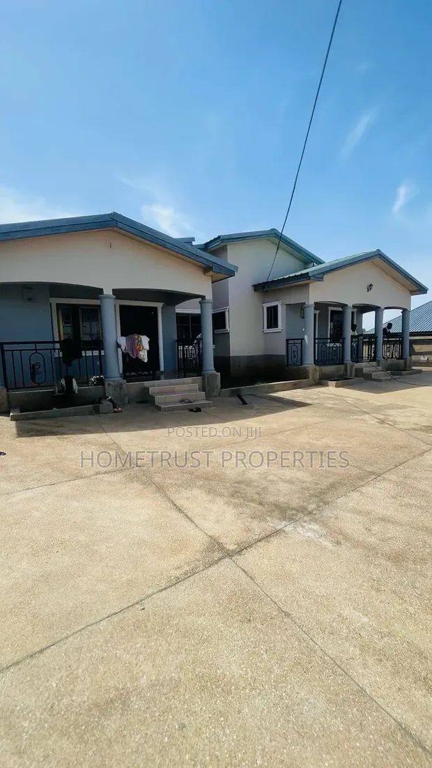 2 Bedroom Apartment for Rent in Ablekuma Ga Odumase - 1