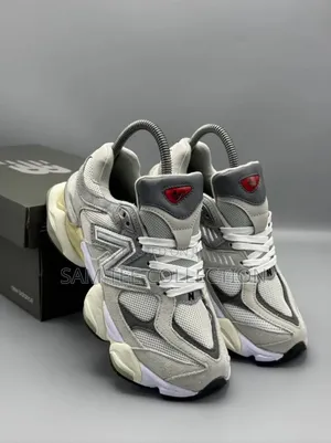 Original New Balance 9060 Sneakers