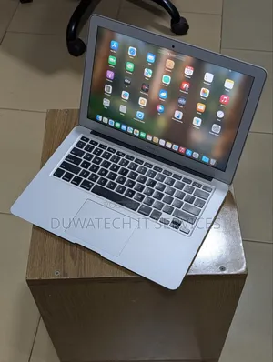 Apple MacBook Air 2017 8GB RAM 256GB SSD