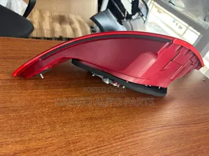 Mercedes-Benz C250 2011-2014 Taillight - Brand New