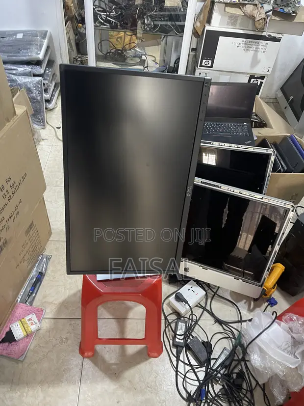 Dell 24-inch IPS Monitor P2317H - 1