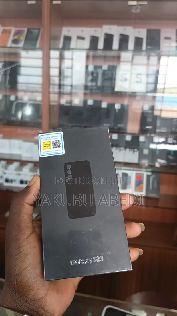 New Samsung Galaxy S23 256GB Black - 1