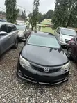 2014 Toyota Camry SE Sedan - 3