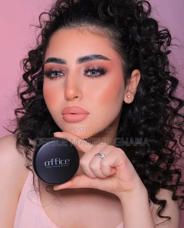 Compact Powder - OFFICE MAKEUP - 1