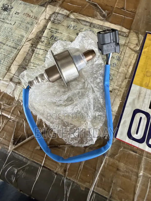 Honda Civic Accord CRV HRV Oxygen Sensor - 1