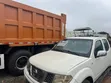 Nissan Navara 2016 White - 4