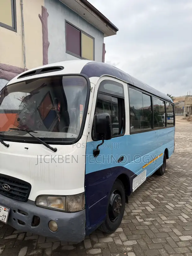 Hyundai County Bus 2001 Blue - 1
