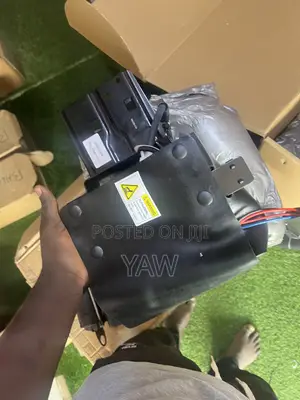 Nissan Armada, Infiniti QX56/QX80 Air Suspension Compressor Pump