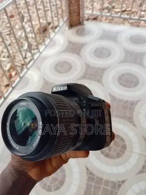 Nikon D5300 DSLR Camera with 18-55mm Lens
