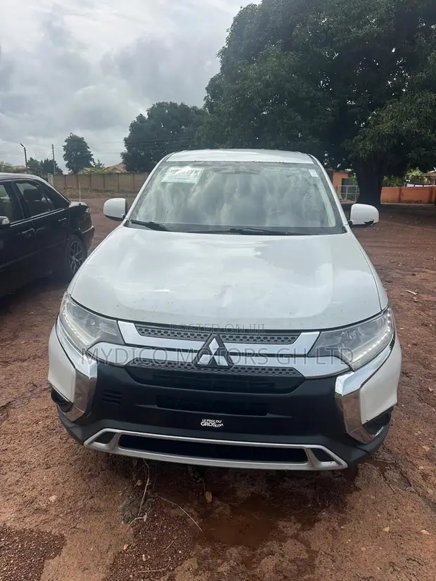 Mitsubishi Outlander SE AWC 2019 White - 1