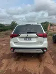 Mitsubishi Outlander SE AWC 2019 White - 3