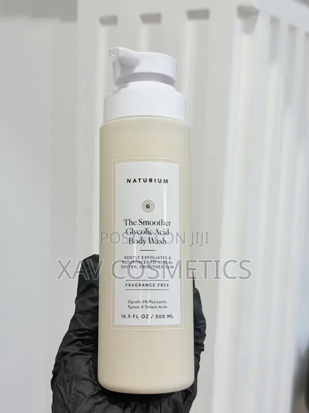 Naturium The Smoother Glycolic Acid Exfoliating Body Wash - 1
