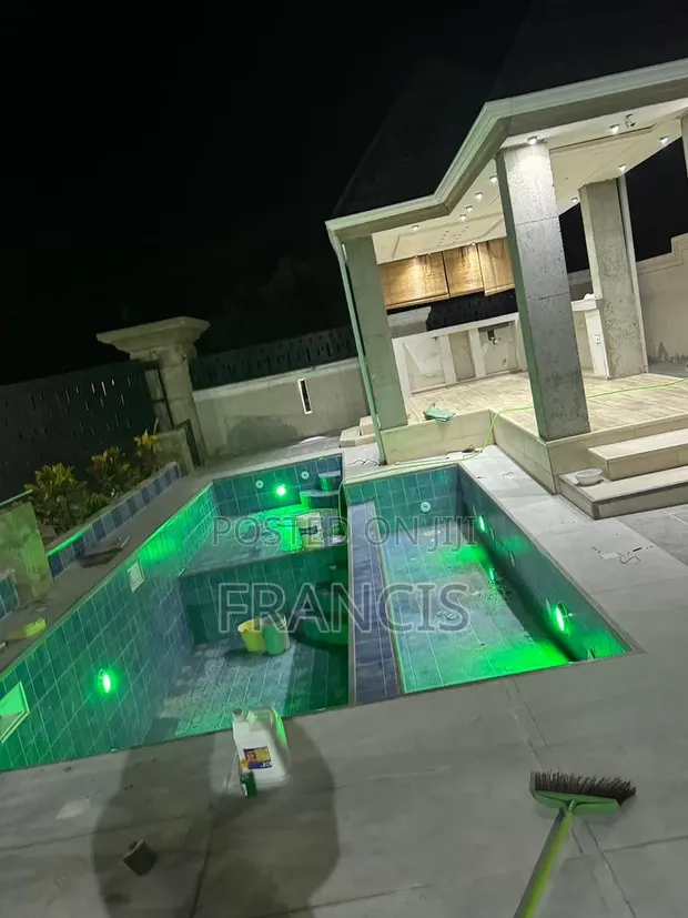 Swimming Pool Construction Services - 1