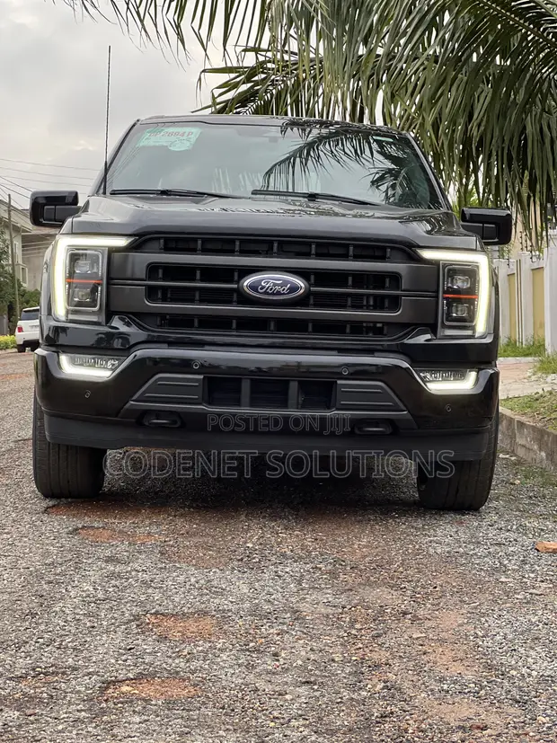 Ford F-150 Lariat 2023 Black - 1