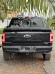 Ford F-150 Lariat 2023 Black - 2