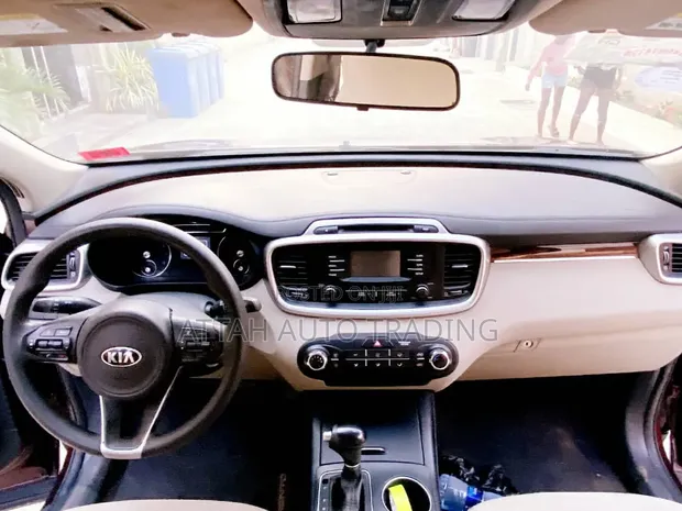Kia Sorento 2017 - 7 Seater - 1