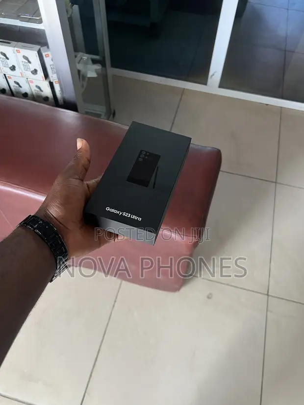New Samsung Galaxy S23 Ultra 256GB - 1