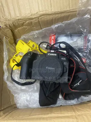 Canon EOS RP Digital Mirrorless Camera