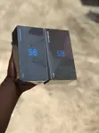 New Samsung Galaxy S8 64GB Black - 4