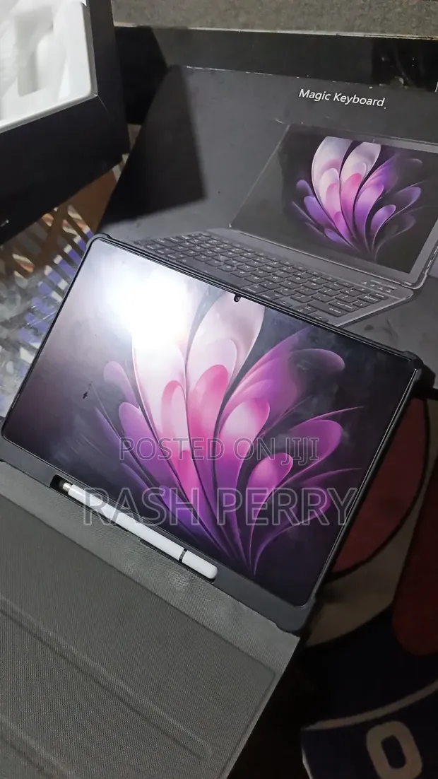 New MacPad Air 17 Pro Max 1TB Pink - 1