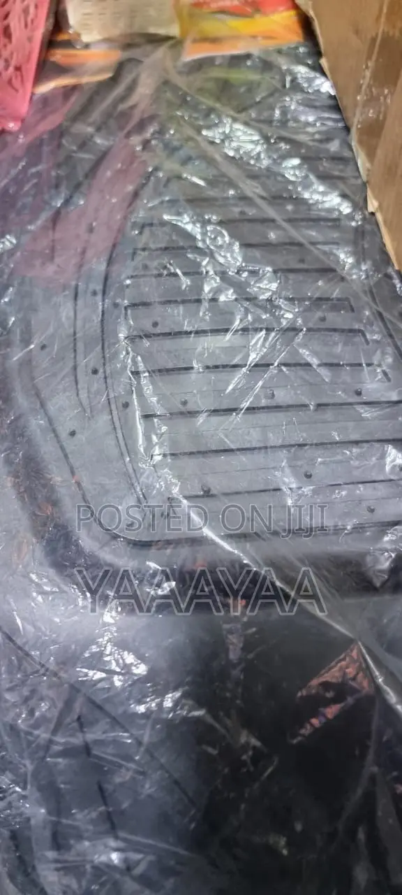 Universal Floor Mats for All Cars - 1