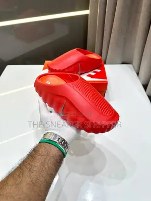 Nike Mind 001 Mule/Solar Red