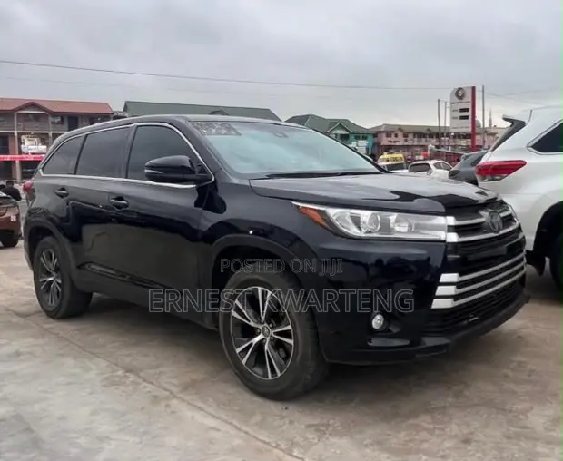 Toyota Highlander 2017 Black - 1