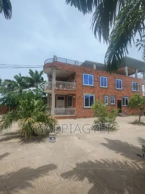 Furnished 6-Bedroom Apartment for Sale in Sprung Gruppe, Tetegu