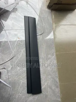Honda Ridgeline Passport Pilot Door Moulding (2018-2022)
