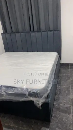 Queen Size Bed Frame with Mattress - Wood-Mode