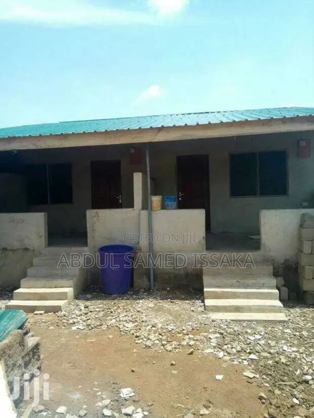 1-Bedroom House for Rent in Fishpond, Lapaz - 1