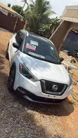 Nissan Kicks 2020 White 4x4 - 5
