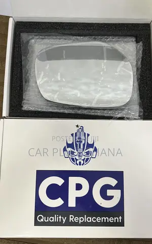 Infiniti Q50 Side Mirror Glass (2014-2024)