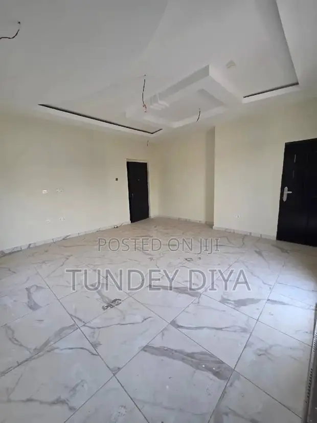 3-Bedroom House with Boys' Quarters for Sale in Haasto, Boshyé - 1