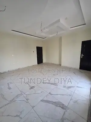 3-Bedroom House with Boys' Quarters for Sale in Haasto, Boshyé