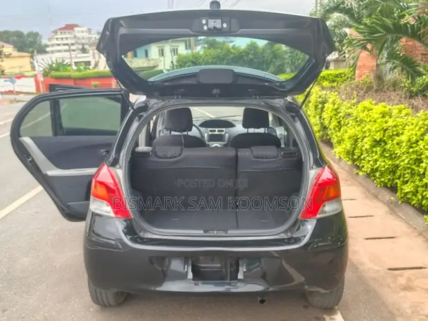 Toyota Vitz 2010 Black - 1