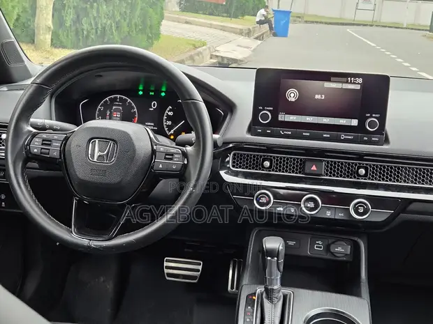 Honda Civic Sport CVT 2023 White - 1