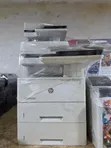 HP LaserJet Managed MFP M527m - 1