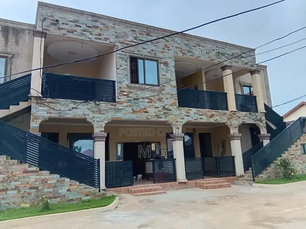 3 Bedroom Apartment for Rent in Greens Estate, Community 25 - 1
