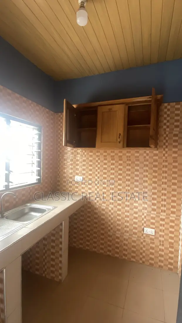 1 Bedroom Apartment for Rent in Classic, Adenta - 1