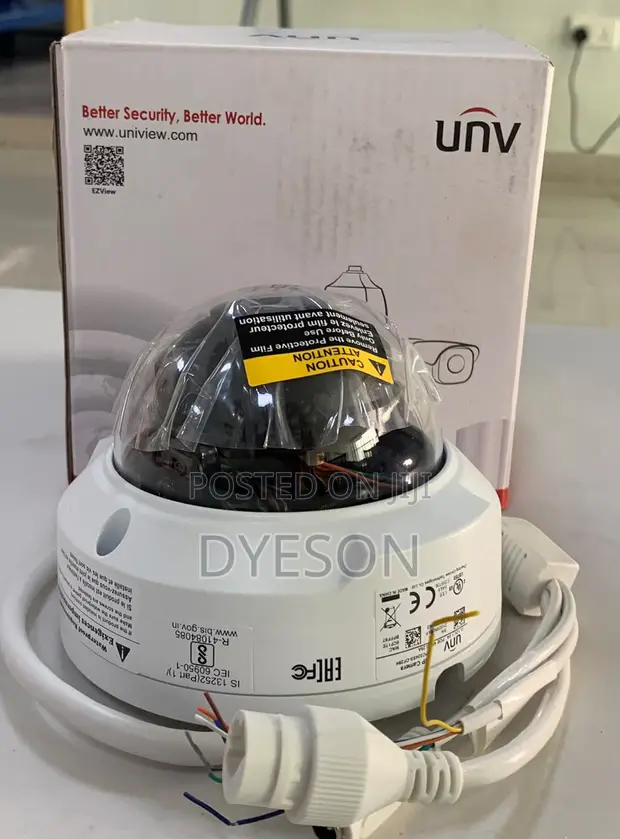 Uniview IPC324SS-DF28(40)K 4MP Vandal-Resistant Network IR Fixed Dome Camera - 1
