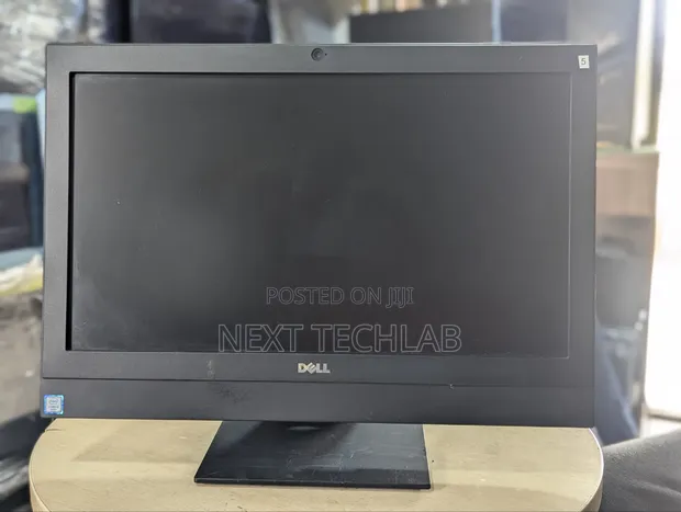 Dell Optiplex 3240 All-in-One 8GB RAM, 256GB SSD - 1