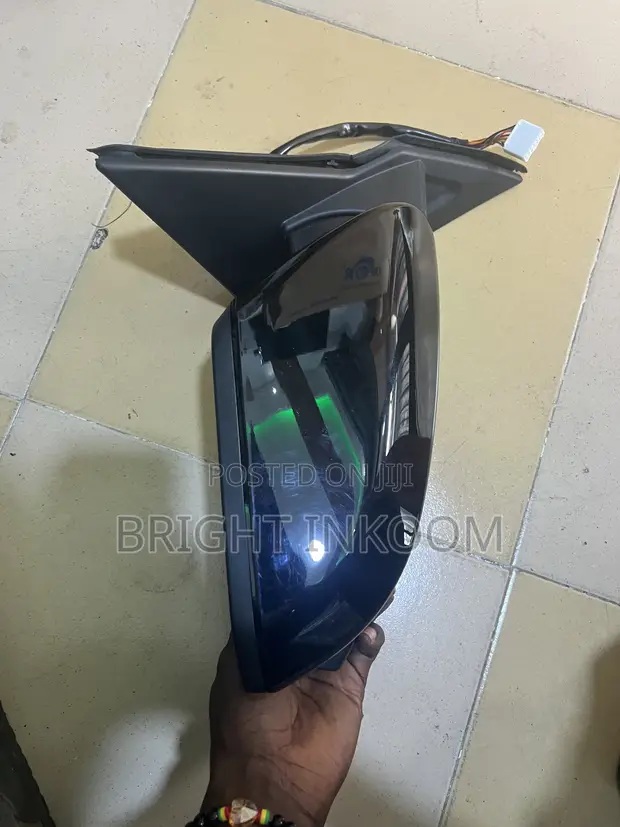 Honda Civic Mirrors - Right Side (2017-2019) - 1