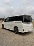 Toyota Voxy ZS Kirameki 8-Seater 2015 White - 1