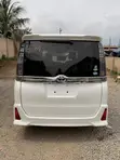 Toyota Voxy ZS Kirameki 8-Seater 2015 White - 2