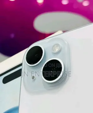 New Apple iPhone 15 256GB White