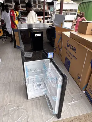 New Pearl PF216TBG Top Mount Freezer Fridge (Mirror Black)